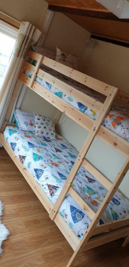 Mona Villa Holiday Home Caulderton Luaran gambar